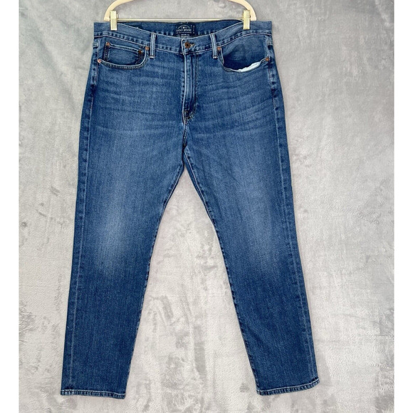 Lucky Brand Mens Size 38x32 Blue Denim 121 Heritage Slim Medium Wash Jeans - Picture 1 of 16